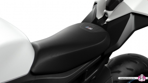 BMW-S1000RR-2023-11