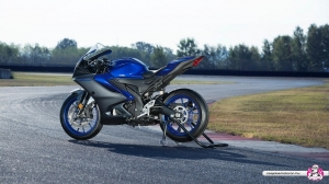 yamaha-yzf-r125-2023-32
