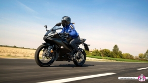 yamaha-yzf-r125-2023-40