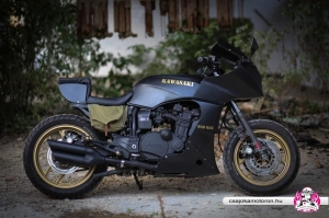 kawasaki-gpz900r-madmax-1