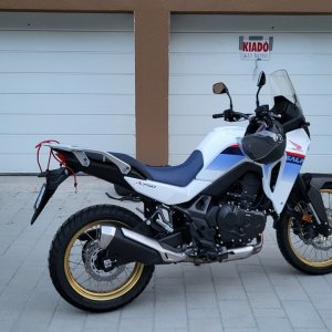 honda-xl750-transalp-2023-motortestt-04