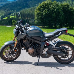 Honda-CB650R-2023-5