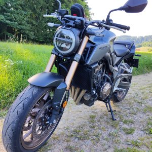 Honda-CB650R-2023-11