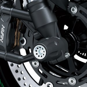 kawasaki-z900-2025-35.jpg