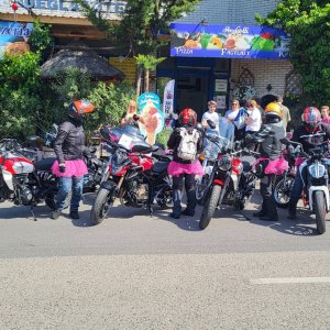 19-nemzetkozi-noi-motoros-nap-felvonulas--17.jpg