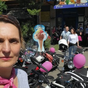 19-nemzetkozi-noi-motoros-nap-felvonulas--21.jpg