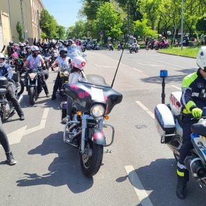 19-nemzetkozi-noi-motoros-nap-felvonulas--23.jpg