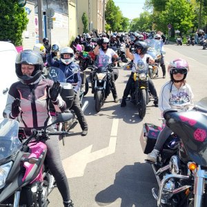 19-nemzetkozi-noi-motoros-nap-felvonulas--26.jpg