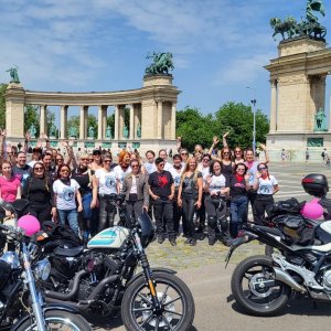 19-nemzetkozi-noi-motoros-nap-felvonulas--38.jpg