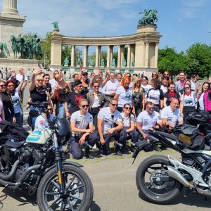 19-nemzetkozi-noi-motoros-nap-felvonulas--48.jpg