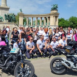 19-nemzetkozi-noi-motoros-nap-felvonulas--49.jpg