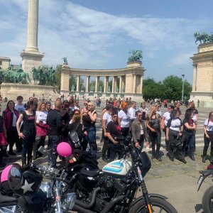 19-nemzetkozi-noi-motoros-nap-felvonulas--62.jpg