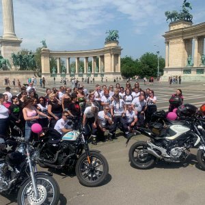 19-nemzetkozi-noi-motoros-nap-felvonulas--63.jpg