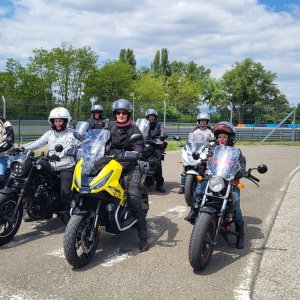 ingyenes-Vezetestechnikai-Trening-a-Hungaroring-Driving-Centerben-13.jpg