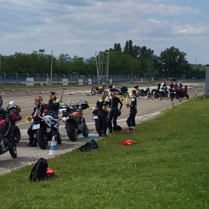 ingyenes-Vezetestechnikai-Trening-a-Hungaroring-Driving-Centerben-27.jpg