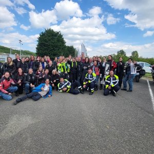 ingyenes-Vezetestechnikai-Trening-a-Hungaroring-Driving-Centerben-38.jpg