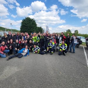 ingyenes-Vezetestechnikai-Trening-a-Hungaroring-Driving-Centerben-39.jpg