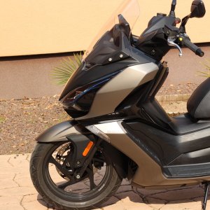 kymco-downtown-gt-350-2026-07.jpg