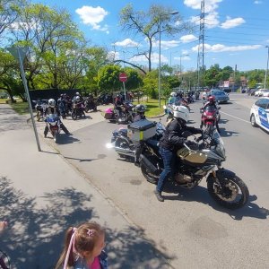 20-nemzetkozi-noi-motoros-nap-felvonulas-90.jpg