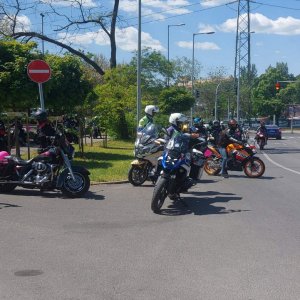 20-nemzetkozi-noi-motoros-nap-felvonulas-91.jpg