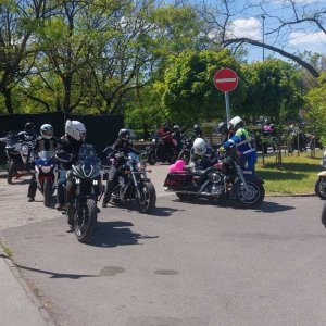 20-nemzetkozi-noi-motoros-nap-felvonulas-96.jpg