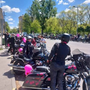 20-nemzetkozi-noi-motoros-nap-felvonulas-97.jpg