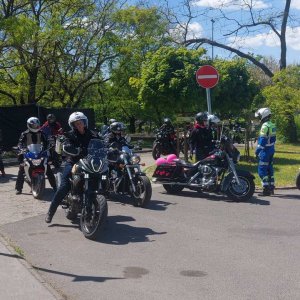20-nemzetkozi-noi-motoros-nap-felvonulas-104.jpg