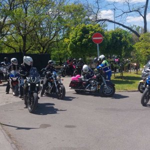 20-nemzetkozi-noi-motoros-nap-felvonulas-105.jpg