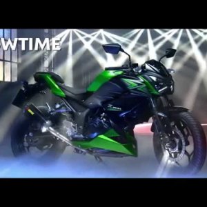 New Kawasaki Z300 MY15 - IT'S SHOWTIME