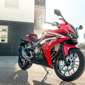 16YM CBR500R