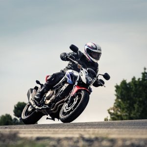 16YM CB500F