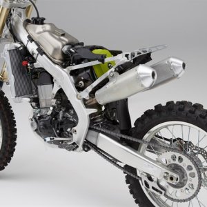 17YM CRF450R