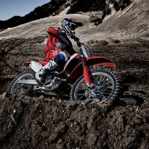 17YM CRF450R