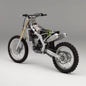 17YM CRF450R