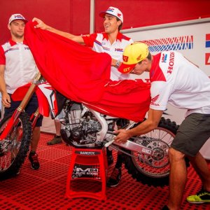 Honda’s factory teams unveil 2017 Honda CRFs at MXGP of The Netherlands