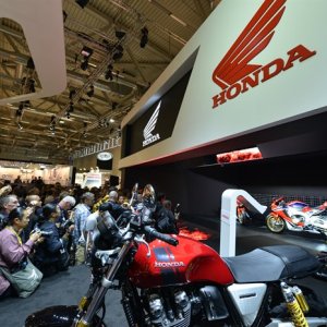 Intermot 2016 - 17YM CBR1000RR Fireblade SP/SP2 and 17YM CB1100 EX/RS