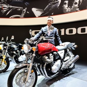 Intermot 2016 - 17YM CBR1000RR Fireblade SP/SP2 and 17YM CB1100 EX/RS