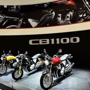 Intermot 2016 - 17YM CBR1000RR Fireblade SP/SP2 and 17YM CB1100 EX/RS
