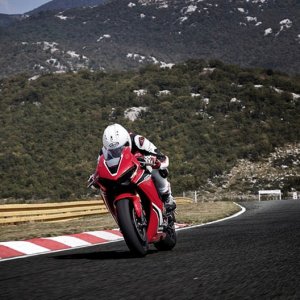 17YM CBR1000RR Fireblade