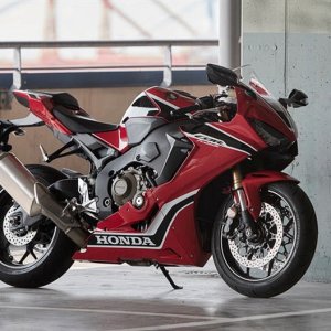 17YM CBR1000RR Fireblade