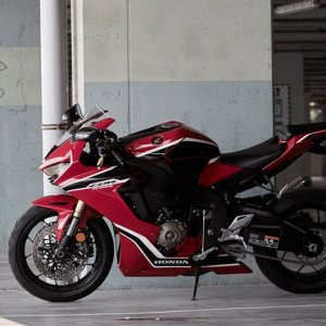 17YM CBR1000RR Fireblade