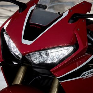 17YM CBR1000RR Fireblade