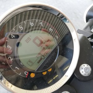 moto-guzzi-audace-2018_7