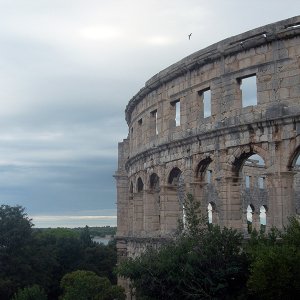 pula-colosseum