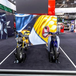 154265_Honda_and_Paris_Motor_Show