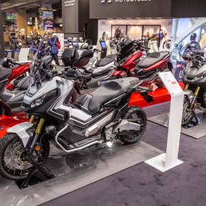 154266_Honda_and_Paris_Motor_Show