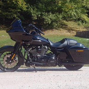 harley-davidson-road-glide-special-2019_4