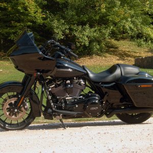 harley-davidson-road-glide-special-2019_17