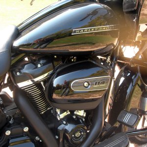 harley-davidson-road-glide-special-2019_24