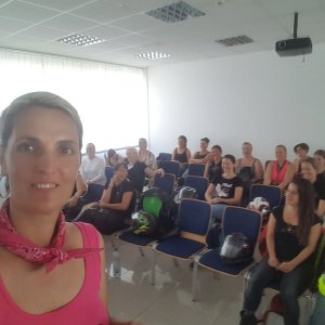 vezetestechnikai-trening-motoros-csajoknak-28